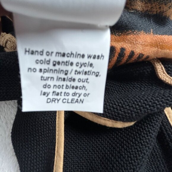 Jaskar Womens Black Knit Hand-Painted Cardigan Sweater Small Art to Wear Buttons - Picture 7 of 13